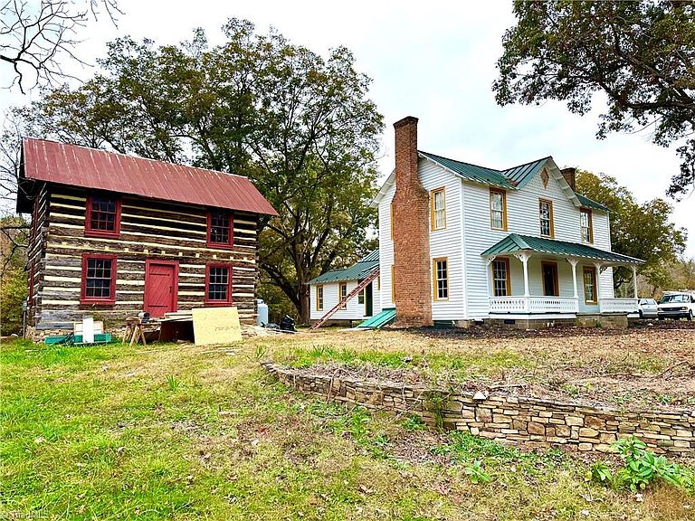 TWO houses on ONE acre in North Carolina. Circa 1888. $379,000